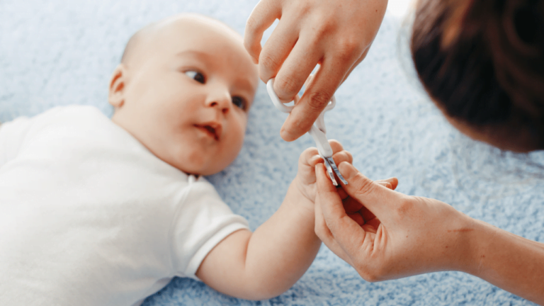 Como cuidar da unha do bebê