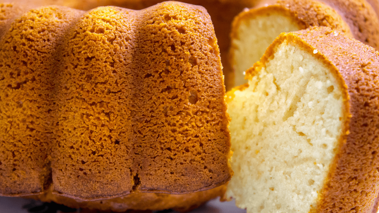 Receita de Bolo de Iogurte Sem Ovos - Boomi